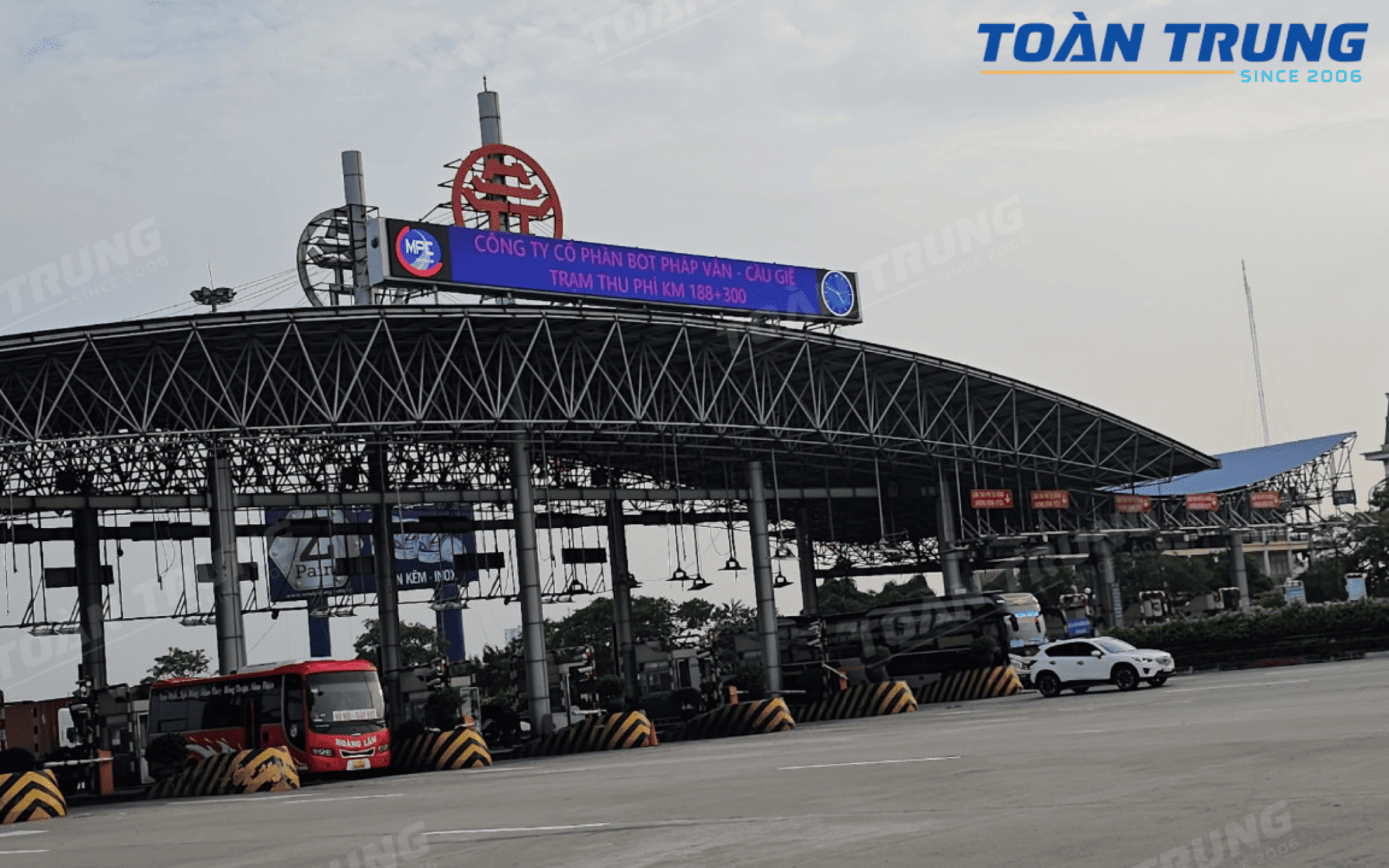 Bảng LED trạm thu phí