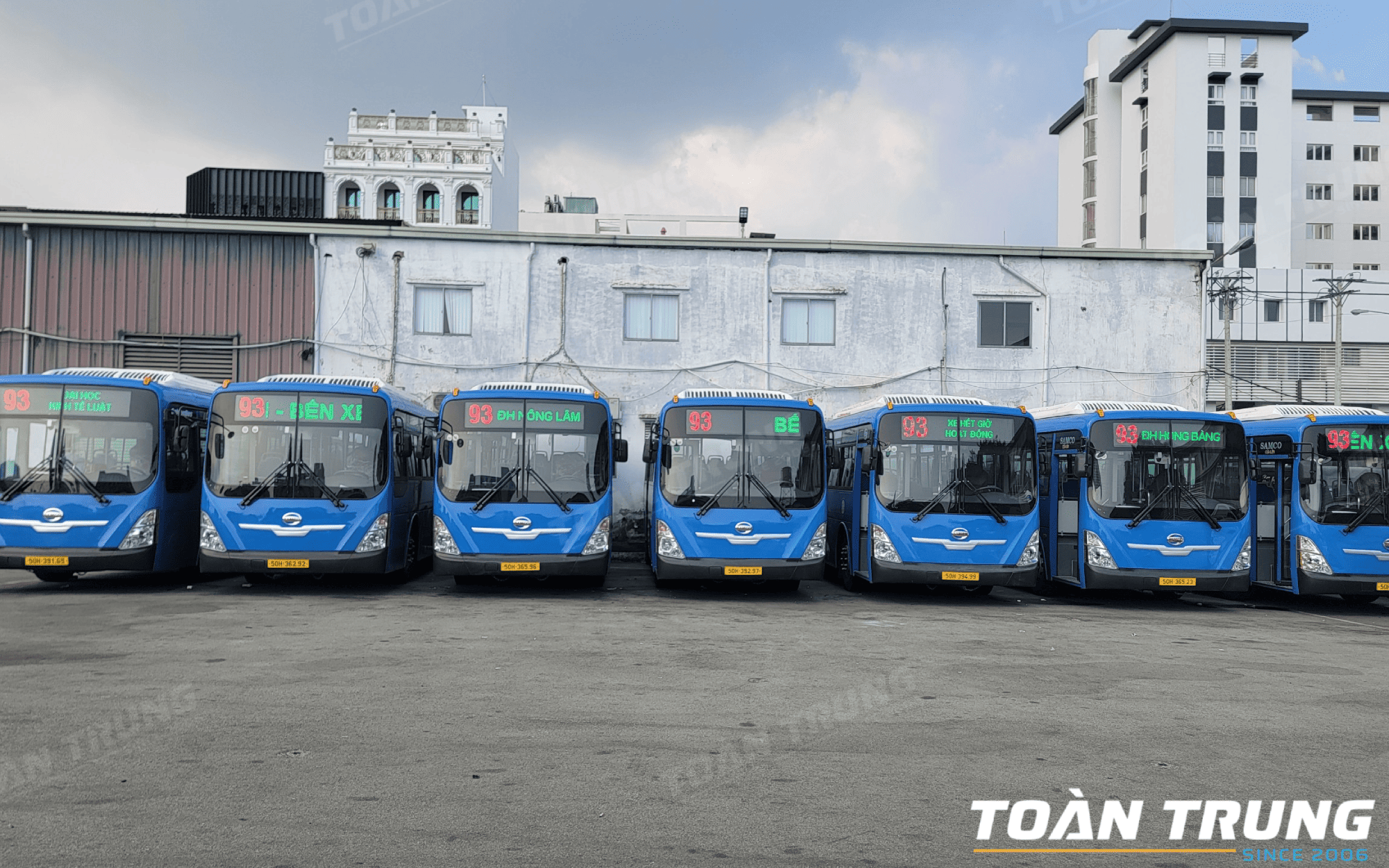 Hệ thống bảng LED trên xe buýt SaigonBus
