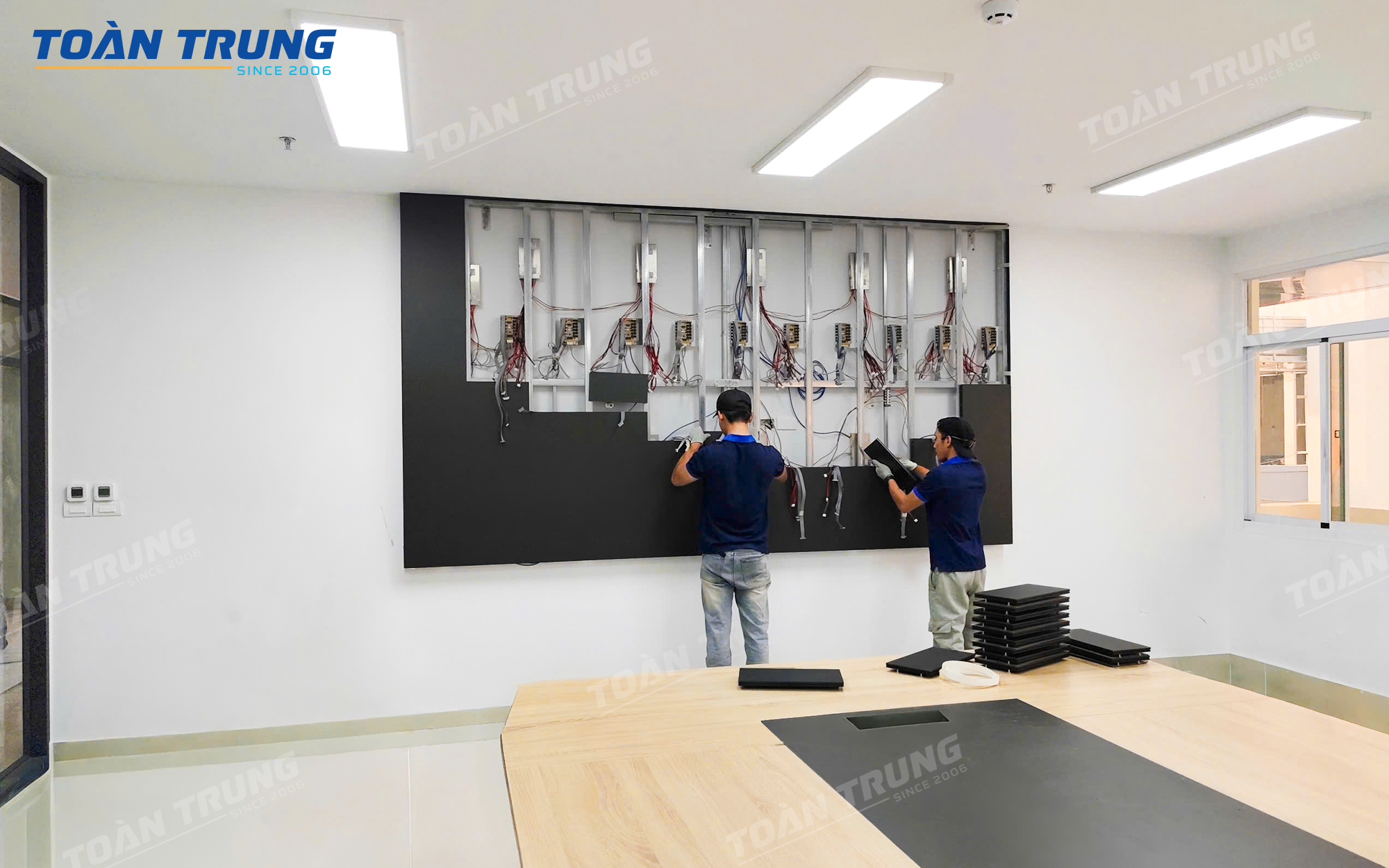 man-hinh-led-p1-5-indoor