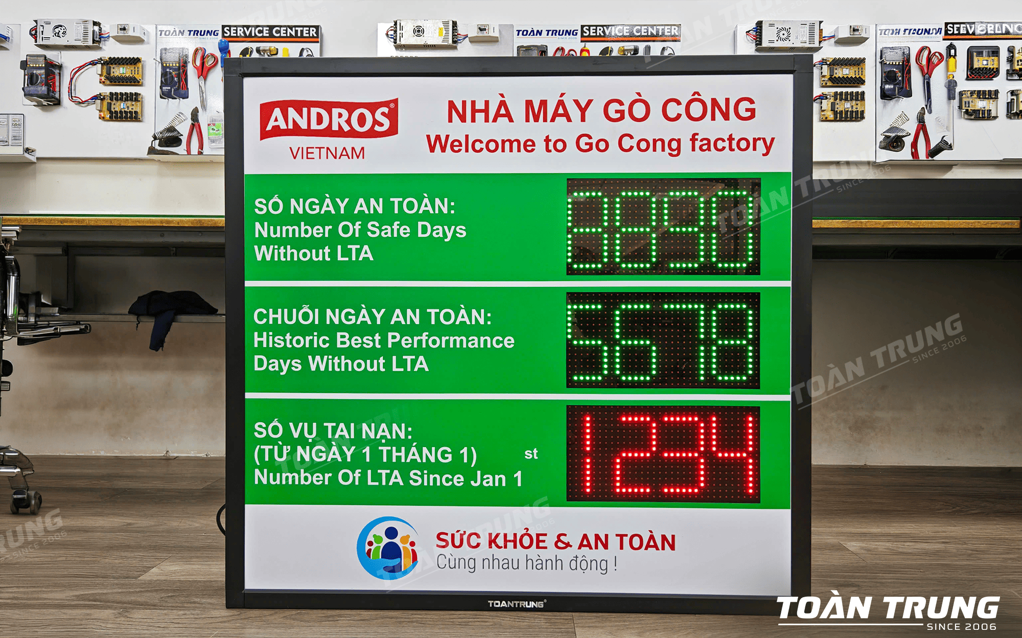 Bảng LED hiển thị thông tin an toàn lao động ngoài trời