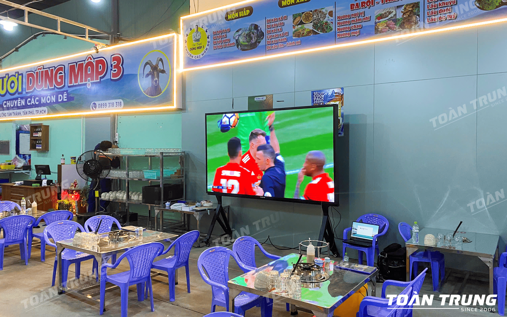 Màn hình LED chiếu bóng đá cho quán cà phê, quán ăn 2 man-hinh-led-trong-nha