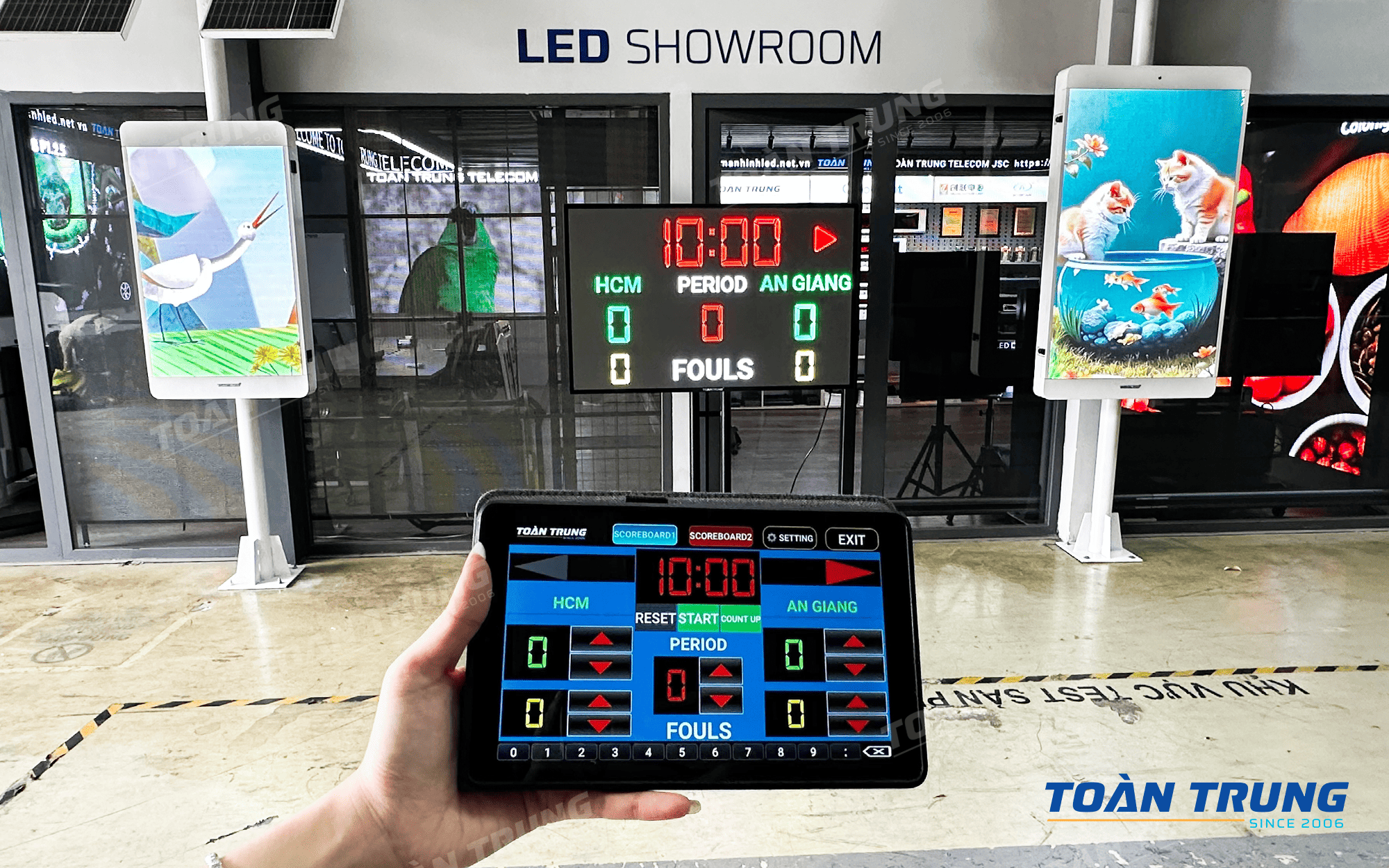 Trọn bộ Bảng LED thi đấu đa môn (Bao gồm Tablet điều khiển và chân đế di động)